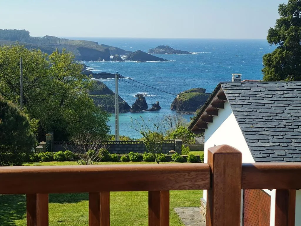 Estudio con vistas al mar — Casa Tésera