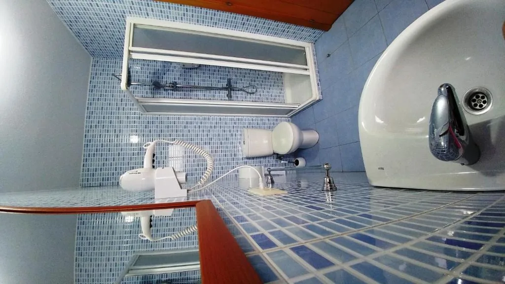 Quarto Duplo com casa de banho privativa — Casa Tia Teresa