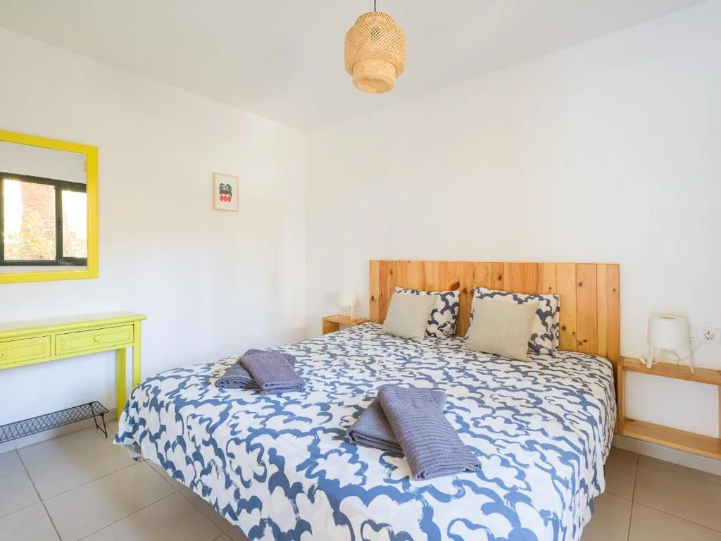 Haus mit 1 Schlafzimmer — CASA TINDAYA - 3 Min Walk to the Beach