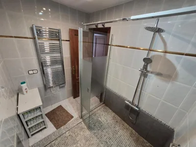 Casa Turistica Termas aparcamiento y desayuno incluido — 写真 3