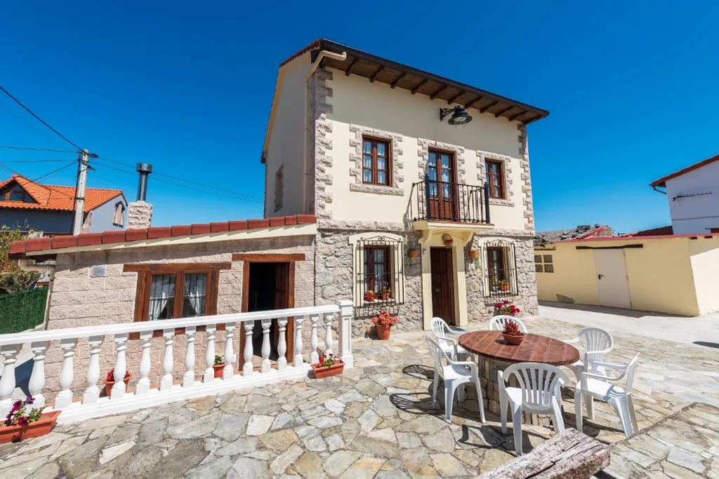 Casa de 5 dormitorios — Casa vacacional Santander