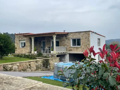 Casa vanguardista en el campo cerca de Santiago — 写真 7