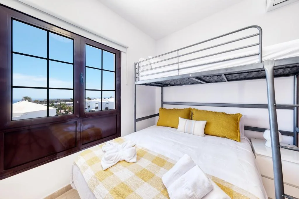 Casa Yare, shared pool, air-con, fast wifi