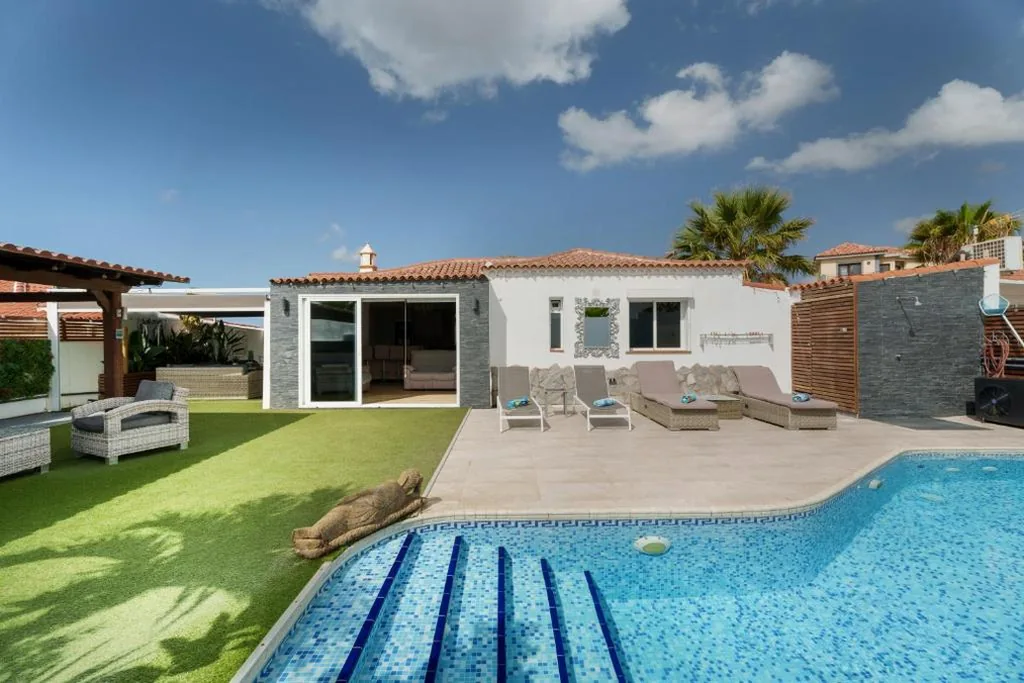 Villa con vistas al mar — Casa Zara