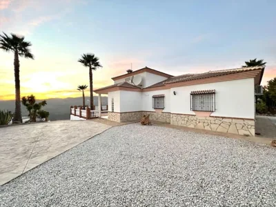 CasaBlanca Villa Rural con piscina y barbacoa — foto 2