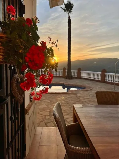 CasaBlanca Villa Rural con piscina y barbacoa — foto 5