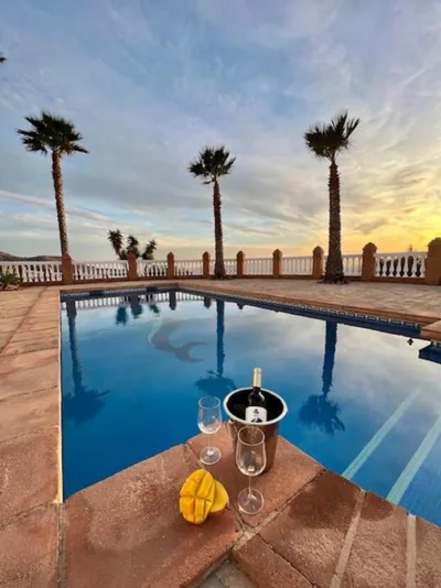 CasaBlanca Villa Rural con piscina y barbacoa — foto 8