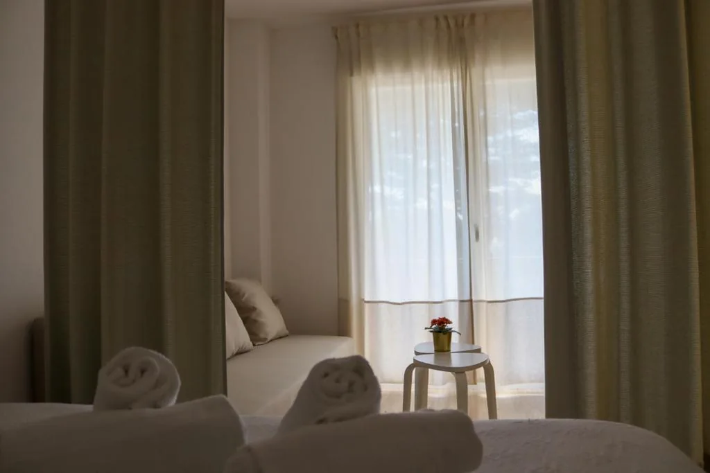 Studio Apartment with Sea View — Casal Do Crego
