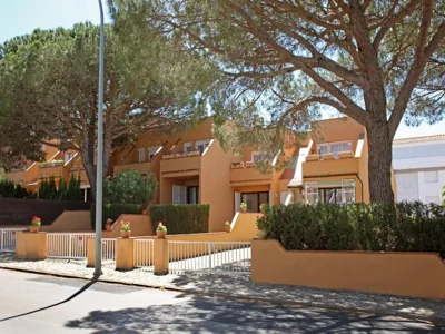 Casas adosadas en Platja de Pals by Apartaments Golf — Foto 6