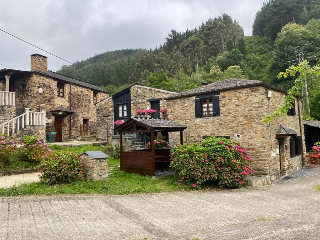 Villa — Casas Rurales TAReira en Taramundi