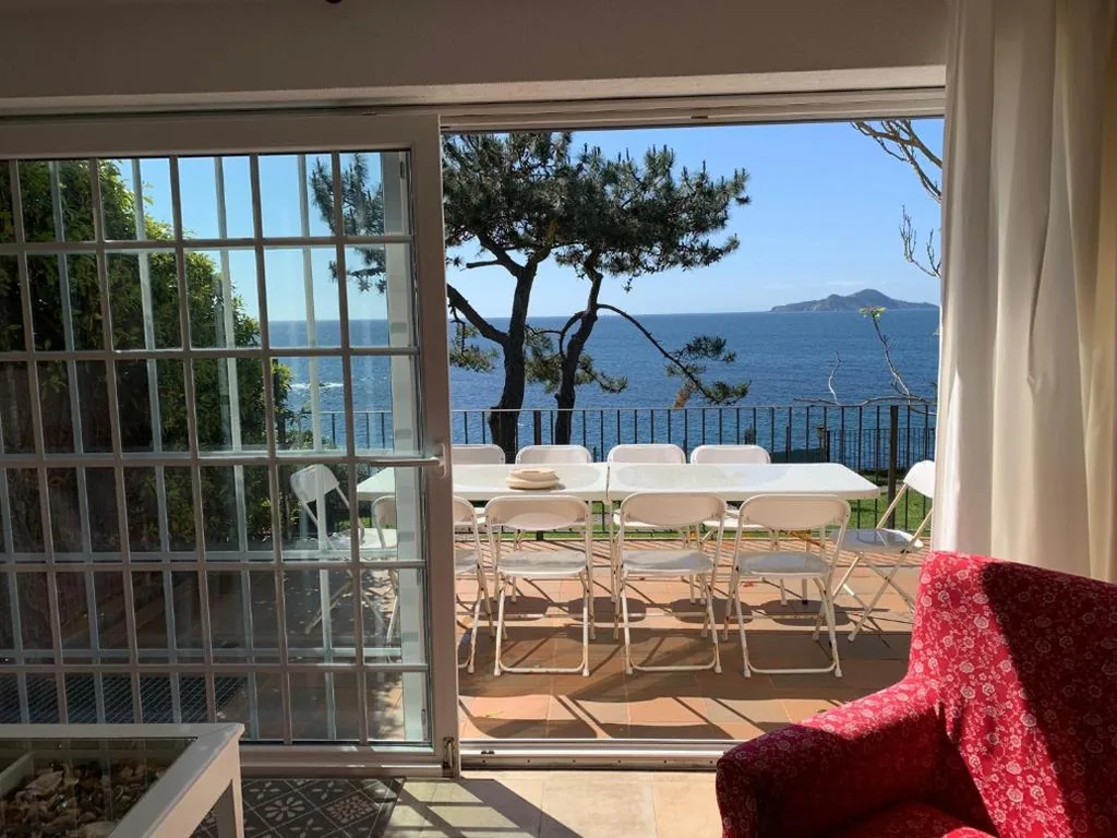 4ベッドルームの家 — Casas sobre el mar en Vigo