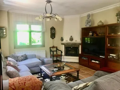Caserio Arrigorri Casa Rural familiar con Jardín y Vistas al Gorbea, Álava — foto 5