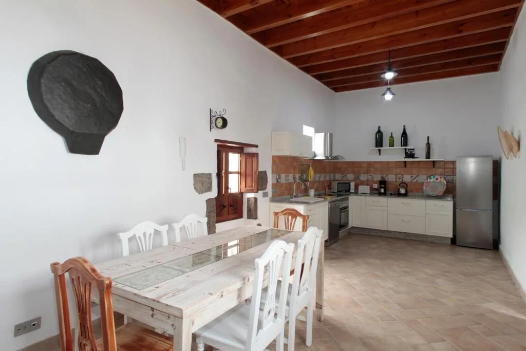 Villa — CASERÍO LEANDRO I