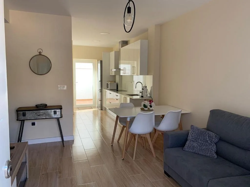 Casa indipendente con 3 camere da letto — Casita en Granada
