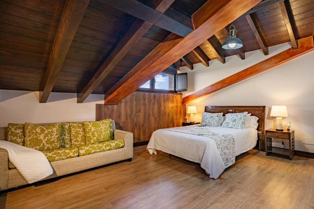 Doppelzimmer mit Gartenblick — Casona Asturiana Los Gamonales