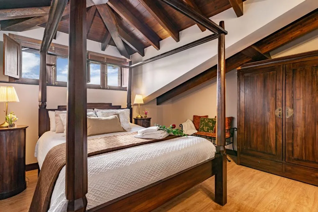 Doppelzimmer mit Gartenblick — Casona Asturiana Los Gamonales