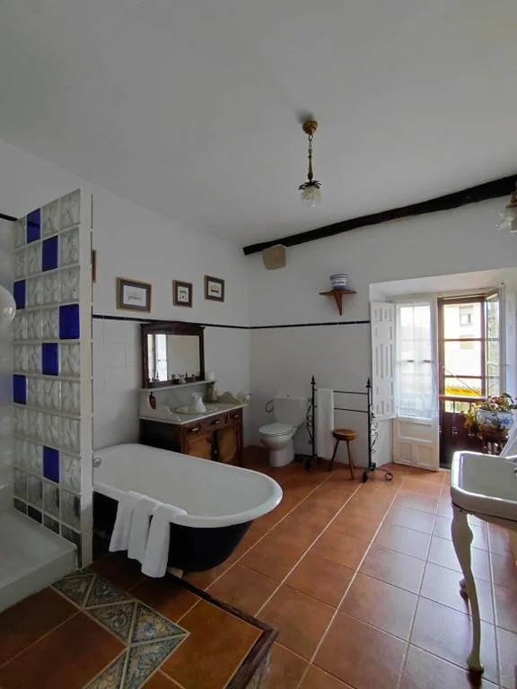 Apartamento Familiar de 2 dormitorios — Casona De Linares