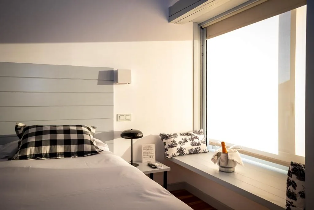 Tweepersoonskamer met bubbelbad — Casona Las Cinco Calderas
