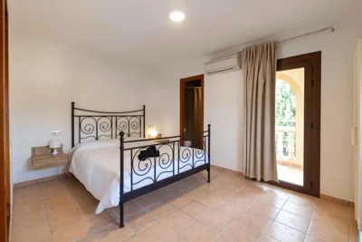 Castellet — foto 2