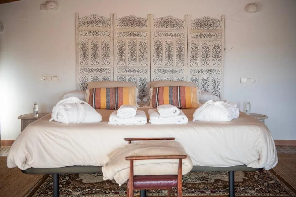Suite Deluxe con bañera de hidromasaje — Castillo de Bulbuente de Luis Zueco