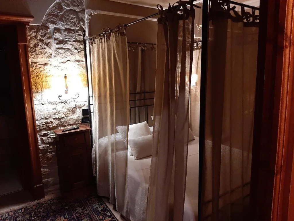 ジェットバス付きダブルルーム — Castillo el Collado Hotel
