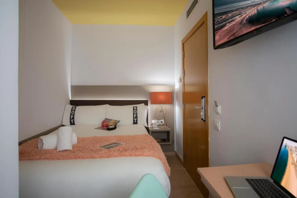 Habitación Doble Económica Interior — Casual Colours Barcelona by Casual Hoteles