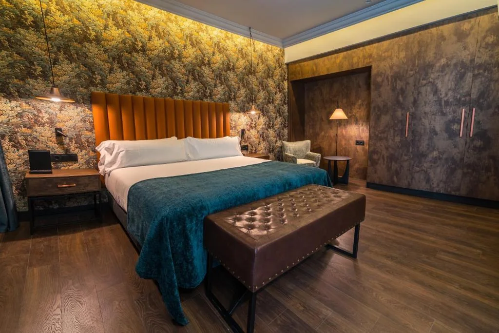 Junior Suite mit Terrasse und Meerblick — Catalonia Donosti