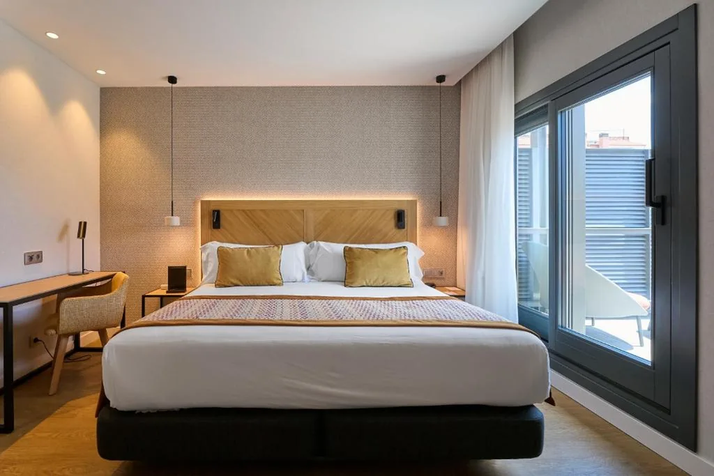 Quarto Duplo Deluxe com piscina urbana privada — Catalonia Eixample 1864