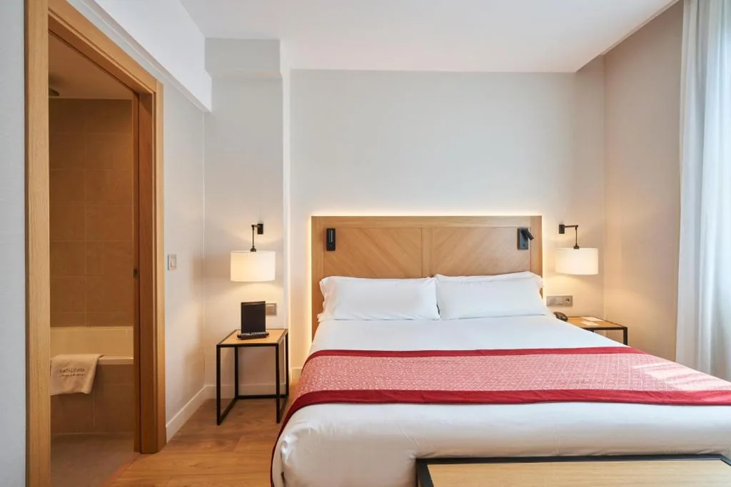 Quarto Familiar — Catalonia Eixample 1864