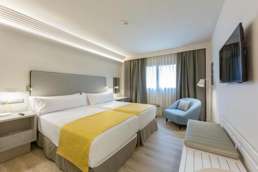 Quarto Duplo — Catalonia Granada