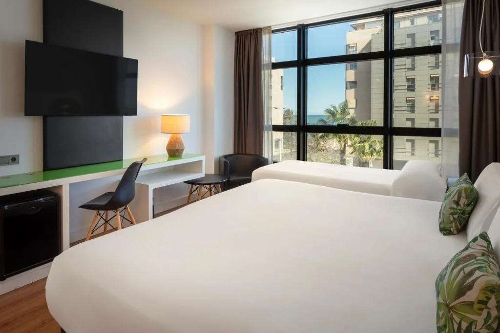 Habitación Triple — Catalonia Málaga