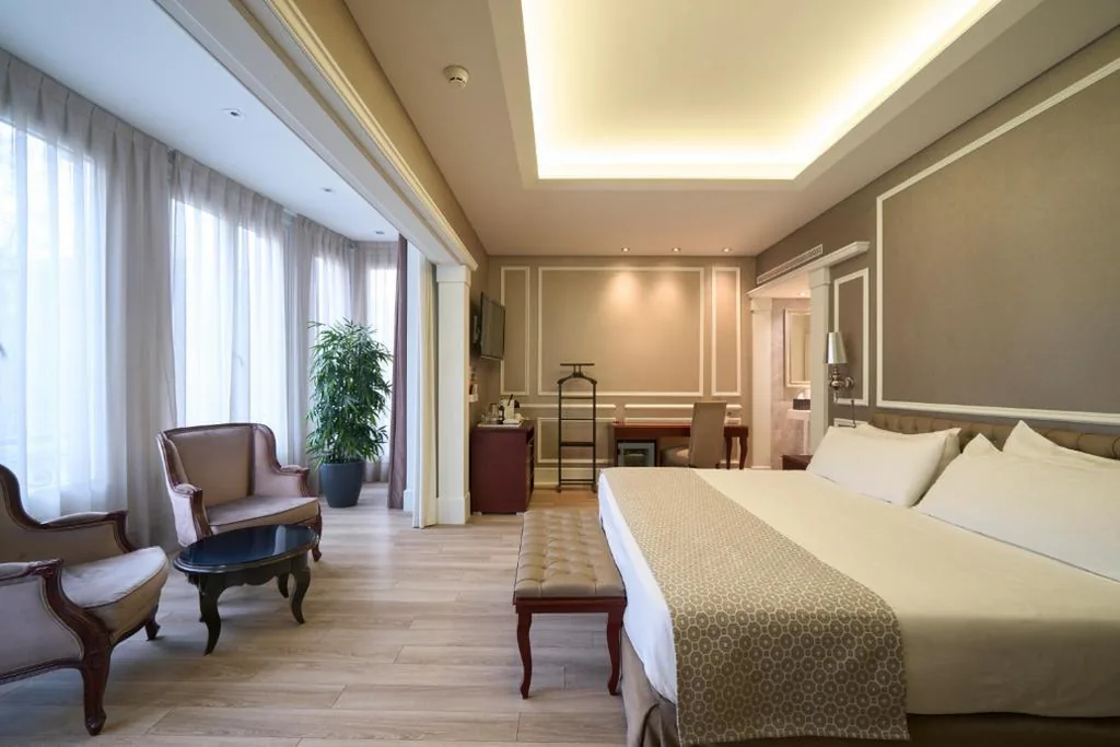 Junior Suite — Catalonia Passeig de Gràcia 4* Sup