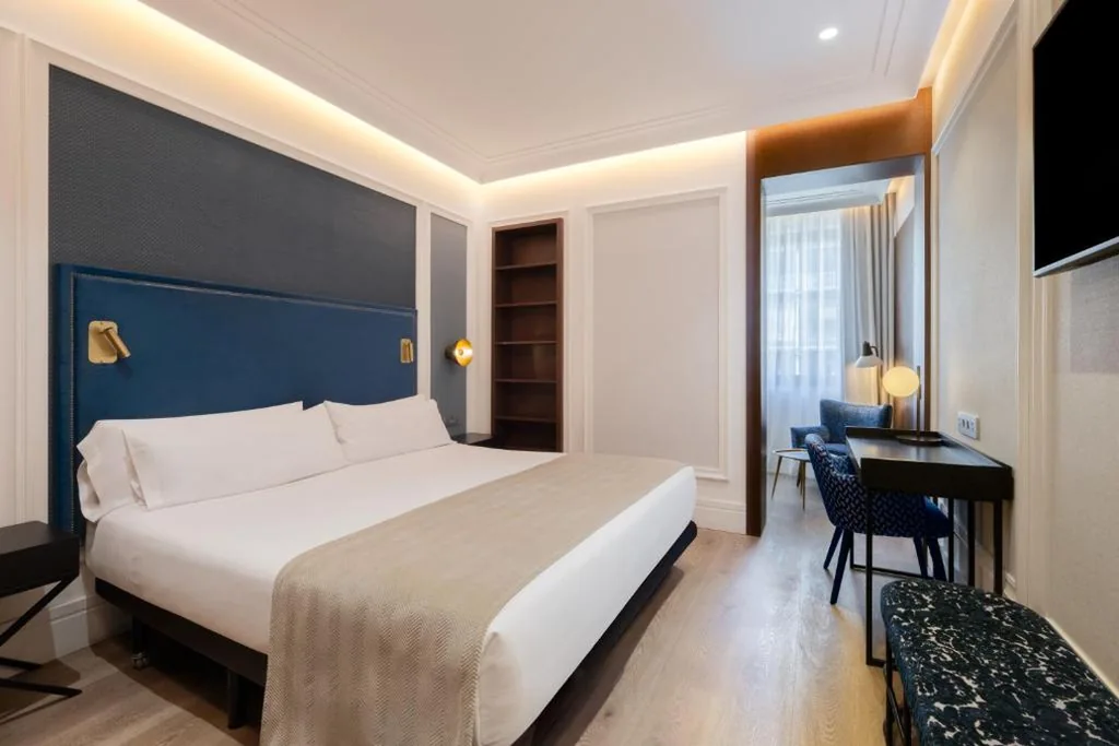 Premium-Familienzimmer (2 Erwachsene + 2 Kinder) — Catalonia Plaza Catalunya