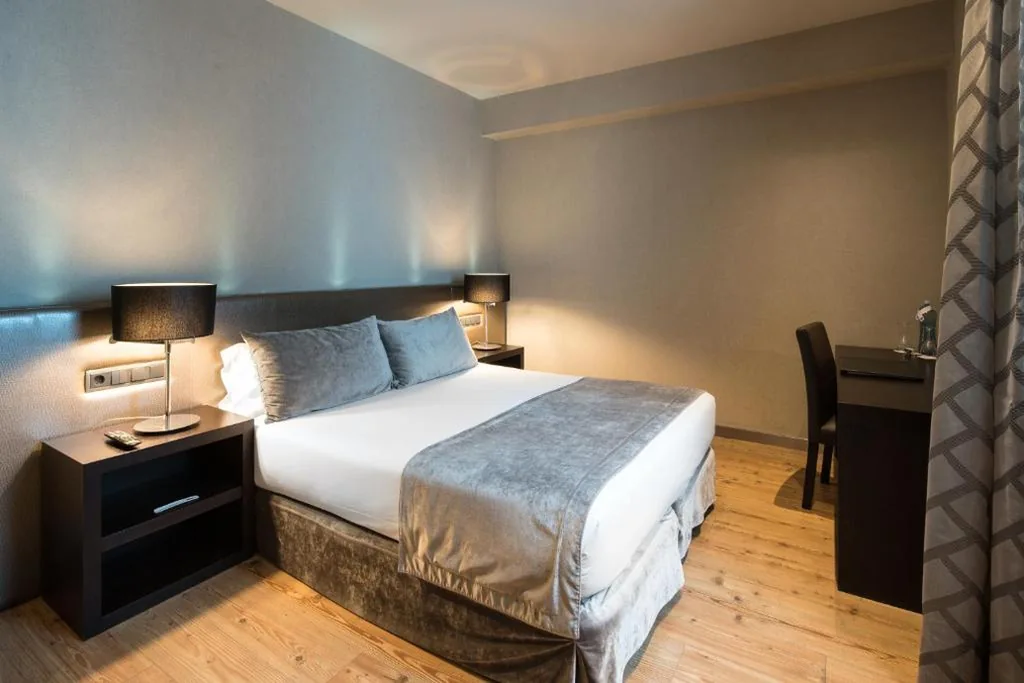 Standard-Doppelzimmer – 1 oder 2 Betten — Catalonia Portal de l'Angel