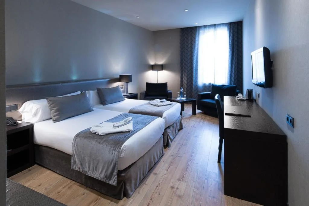 Superior-Doppelzimmer – 1 oder 2 Betten — Catalonia Portal de l'Angel