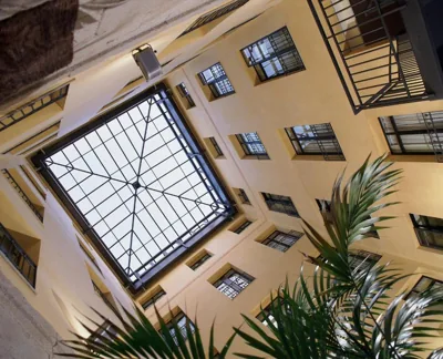 Catalonia Puerta del Sol — 写真 6