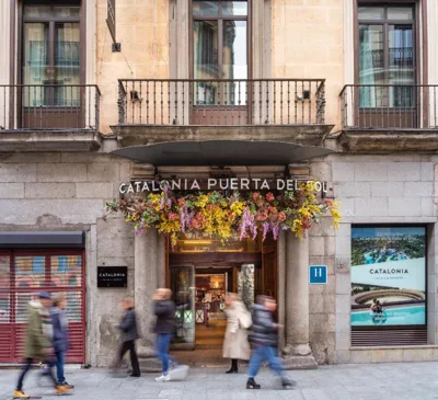 Catalonia Puerta del Sol — 写真 11