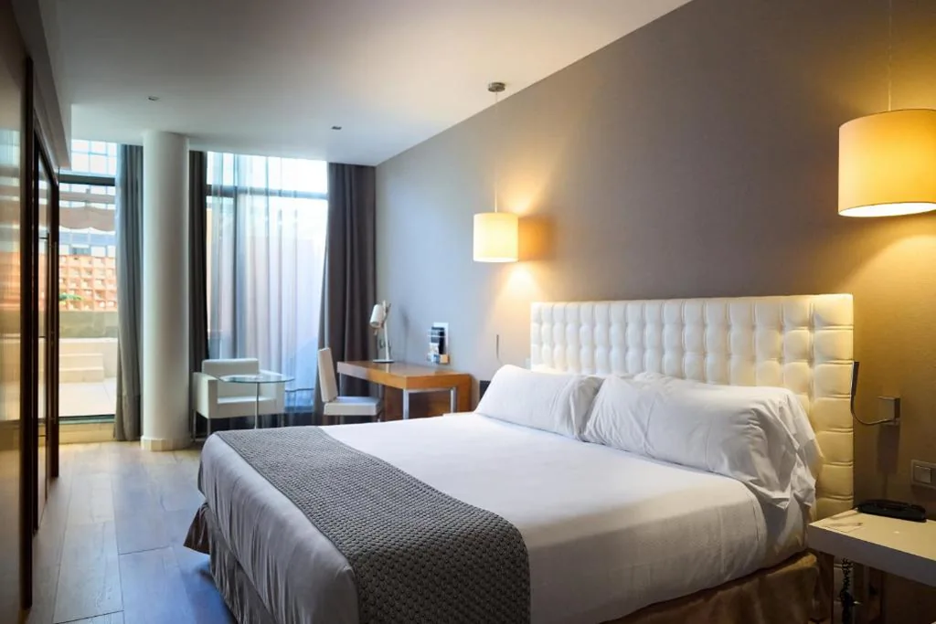 Quarto Duplo Superior com terraço e piscina privada — Catalonia Ramblas 4* Sup