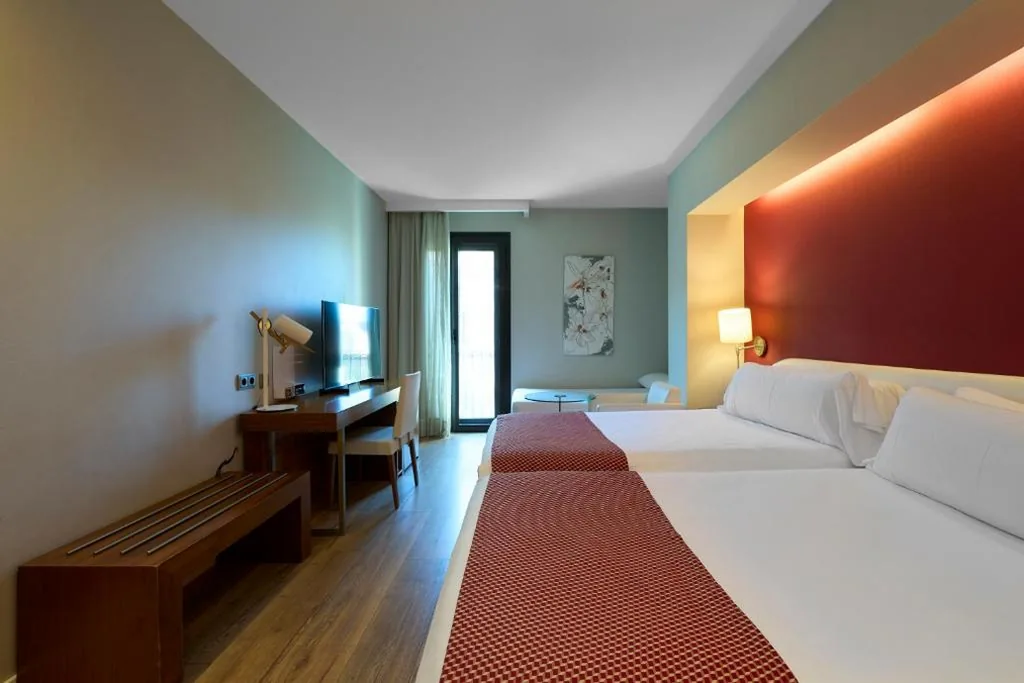 Quarto Triplo — Catalonia Ramblas 4* Sup