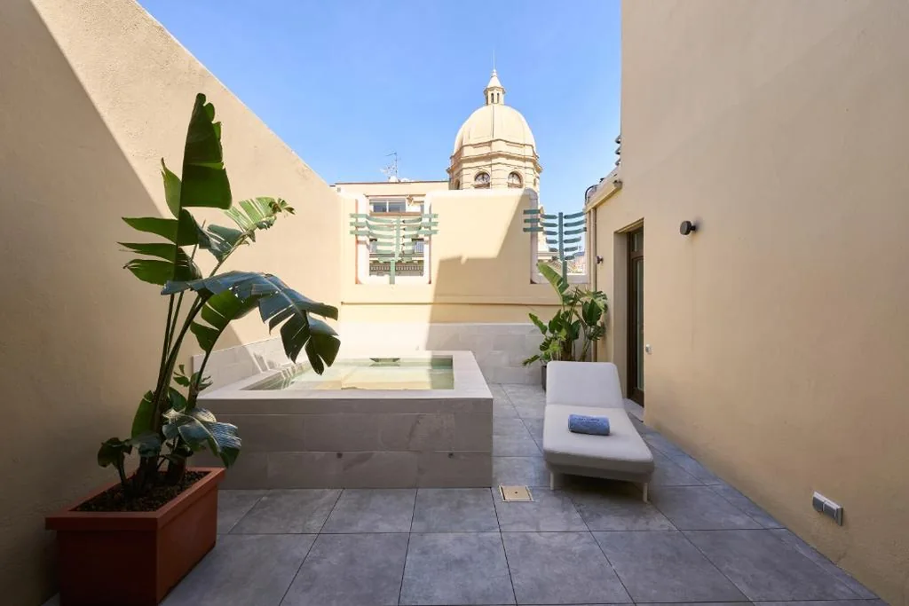 Suite com piscina privada — Catalonia Ramblas 4* Sup