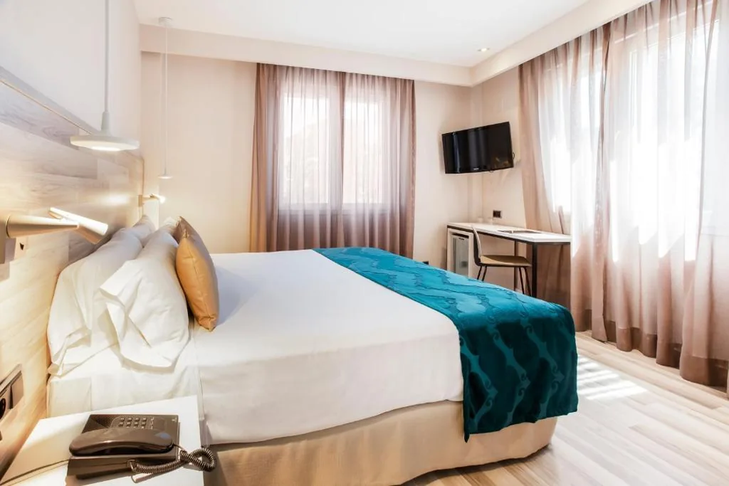 Quarto Duplo — Catalonia Santa Justa