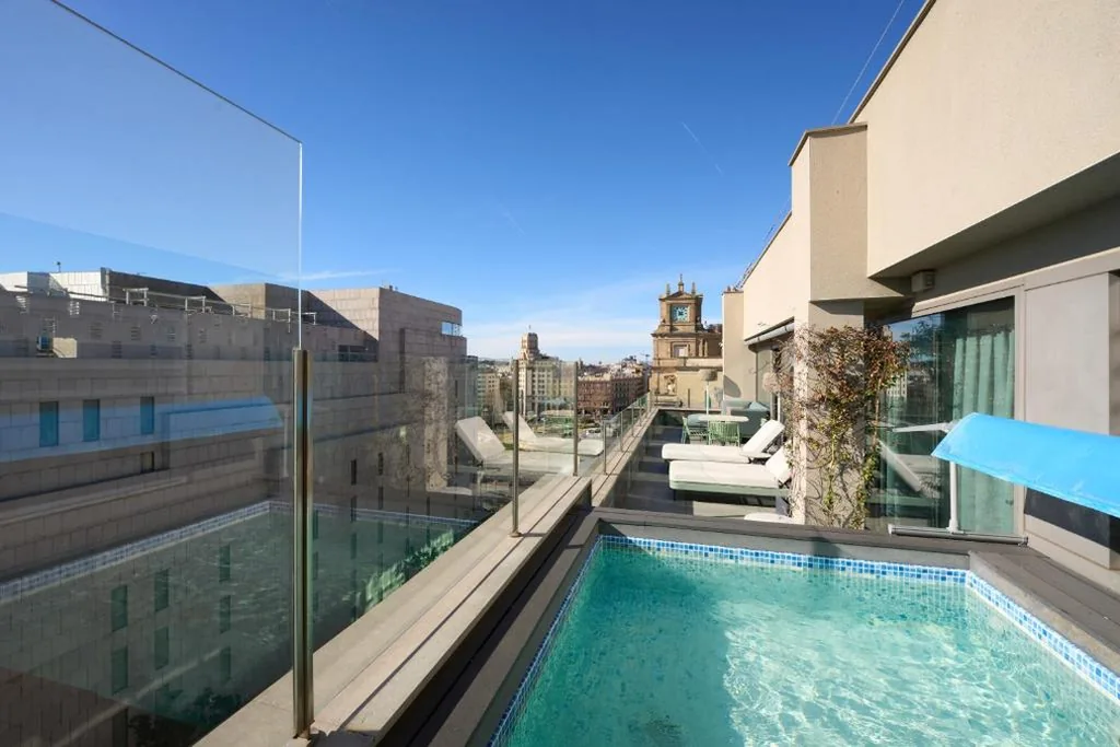 Suite with Private Pool — Catalonia Square 4* Sup