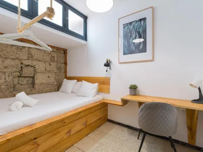 Cathedral Apartment — photo 8