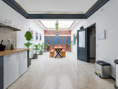 Cathedral Apartment — photo 9