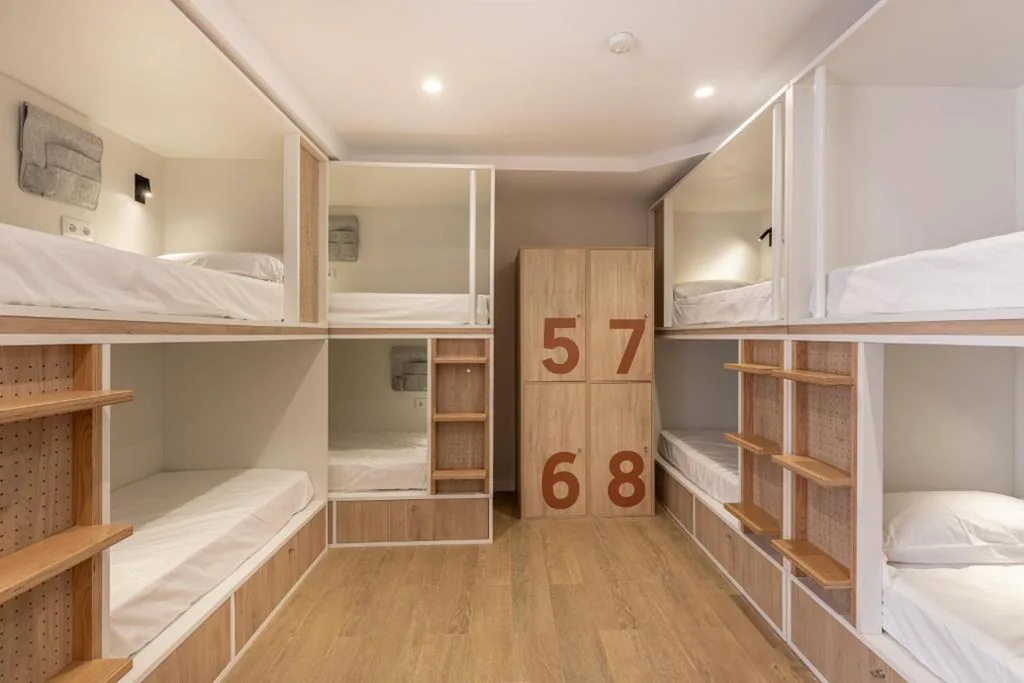 Quarto Familiar com Casa de Banho Privativa — Cats Hostel Córdoba