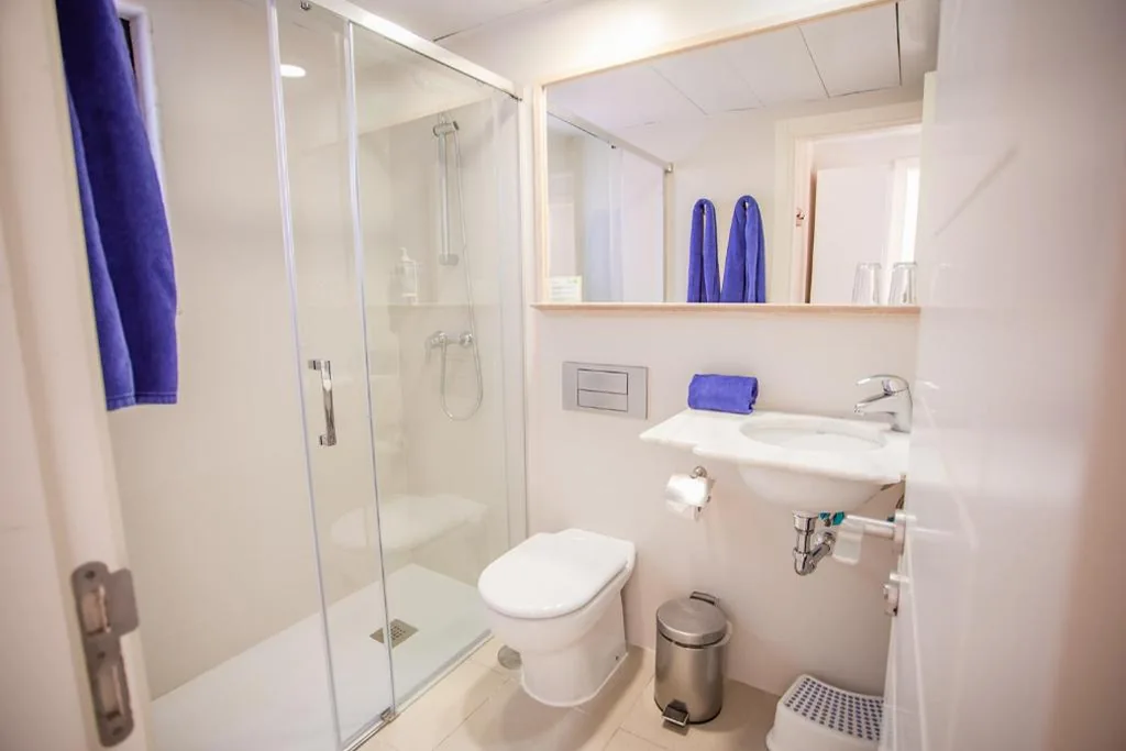 Klassisches Apartment mit 2 Schlafzimmern (3 Erwachsene + 2 Kinder) — Caybeach Meloneras