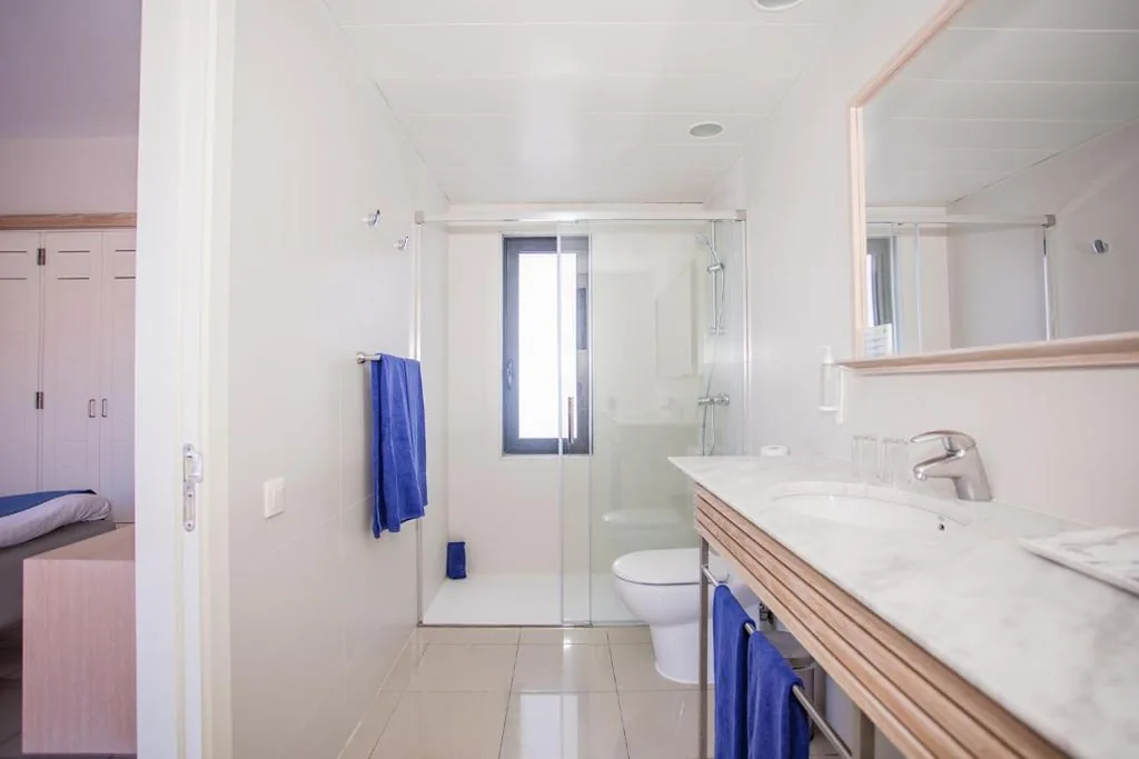 Klassisches Apartment mit 2 Schlafzimmern (3 Erwachsene + 3 Kinder) — Caybeach Meloneras