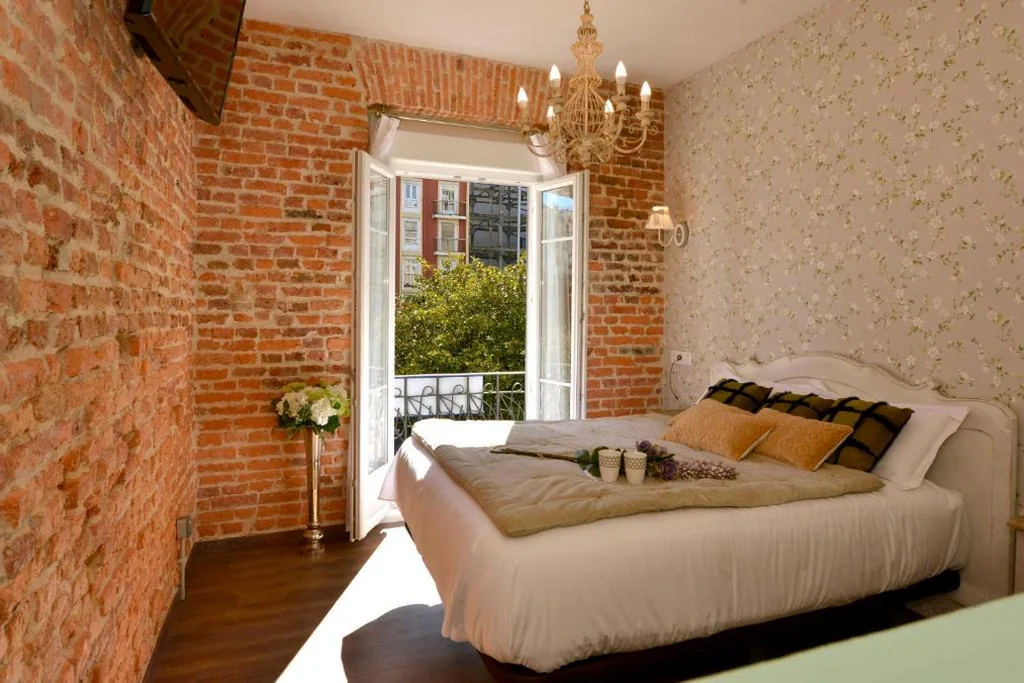 Habitación Doble Superior con cama supletoria (3 adultos) — Center Suite Santander