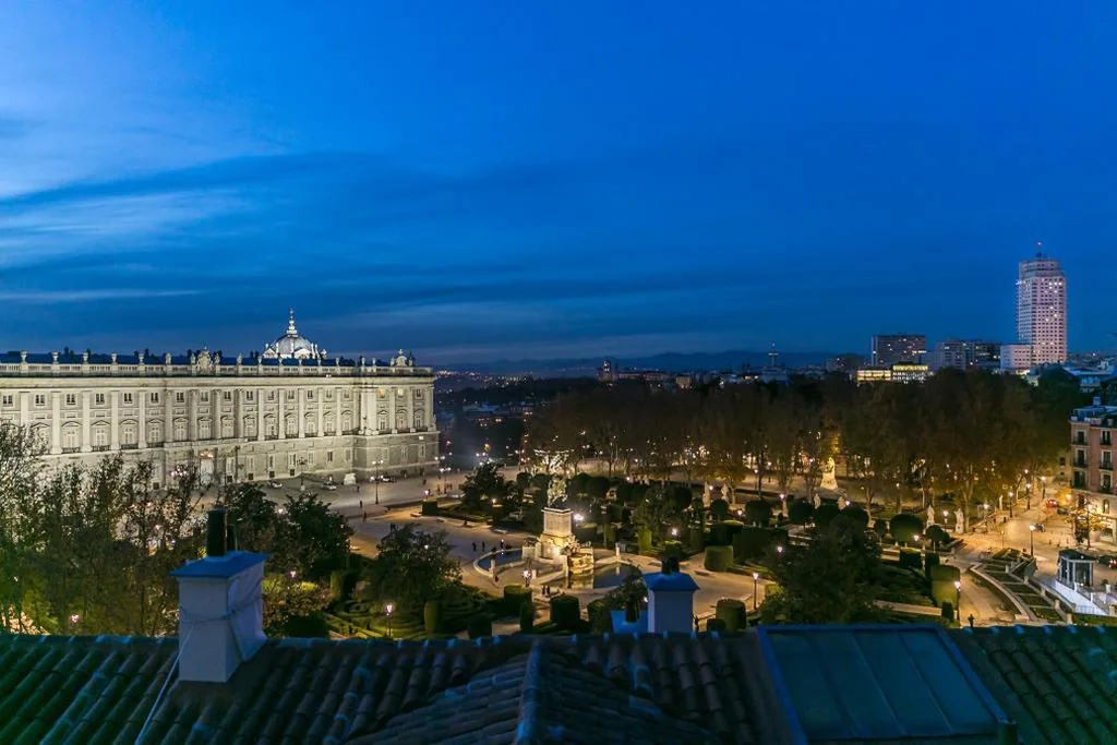 Premium Double Room with City View — Central Palace Madrid
