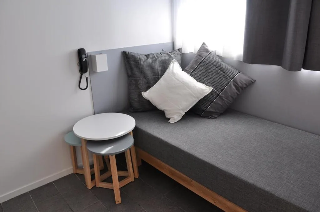 Habitación Doble Confort con balcón — Centre Esplai Albergue